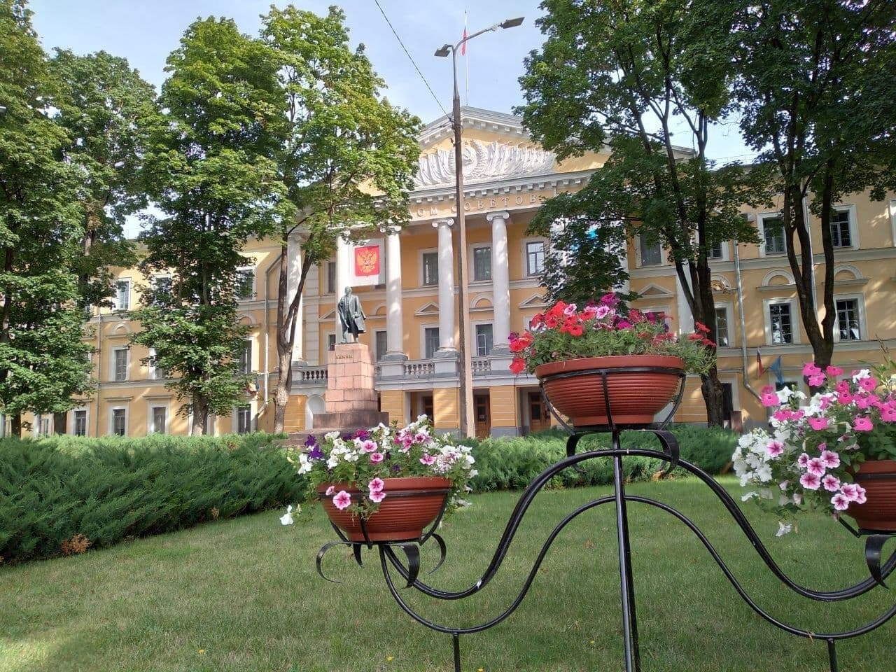 Бюджет Псковской области по итогам трех кварталов 2025 года исполнен с дефицитом в 377 млн рублей